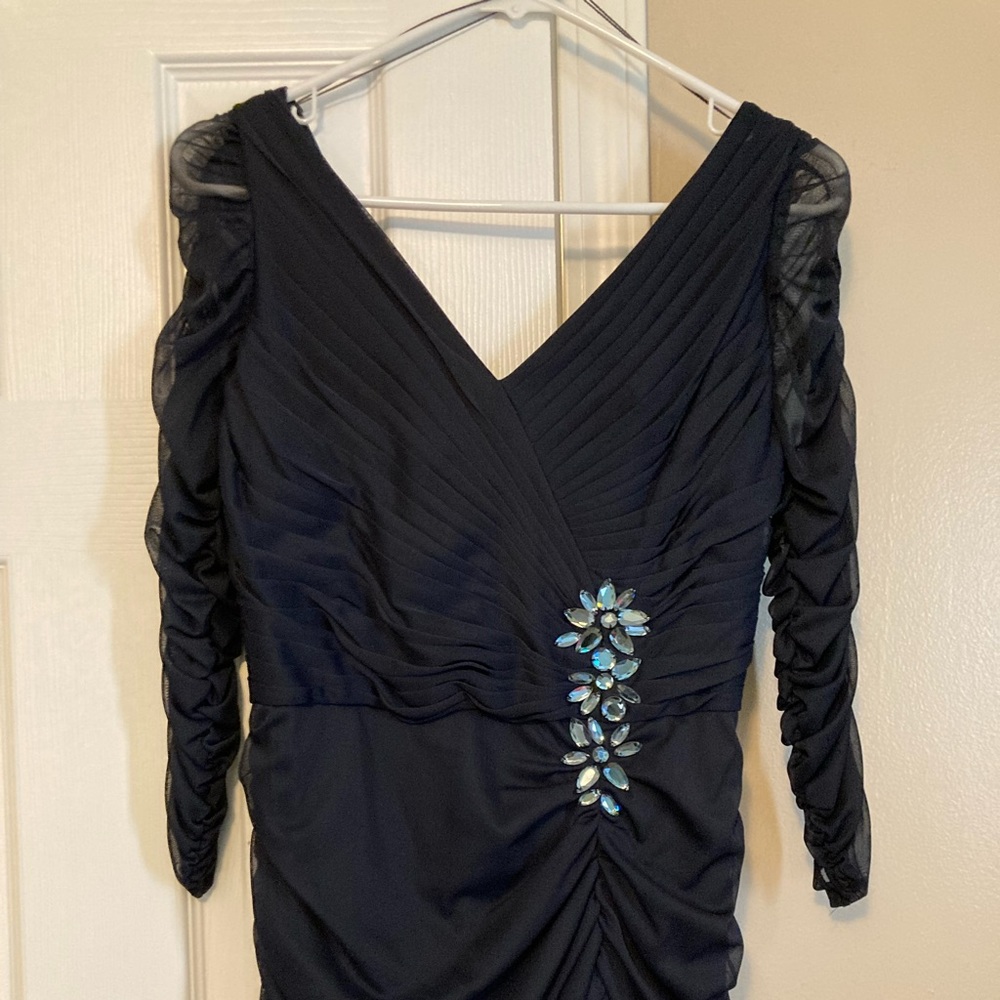Navy blue long sleeved dress size 4
